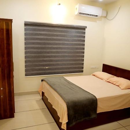 Clover Home Tiruvalla Exterior foto
