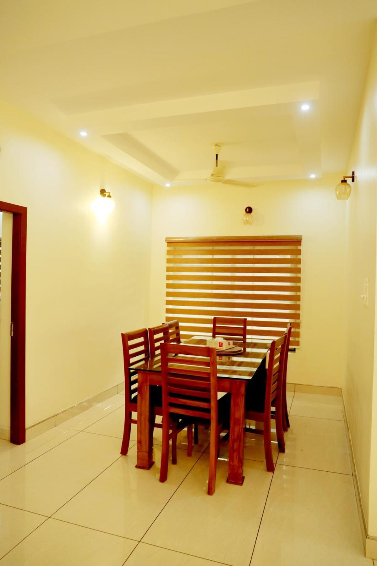 Clover Home Tiruvalla Exterior foto